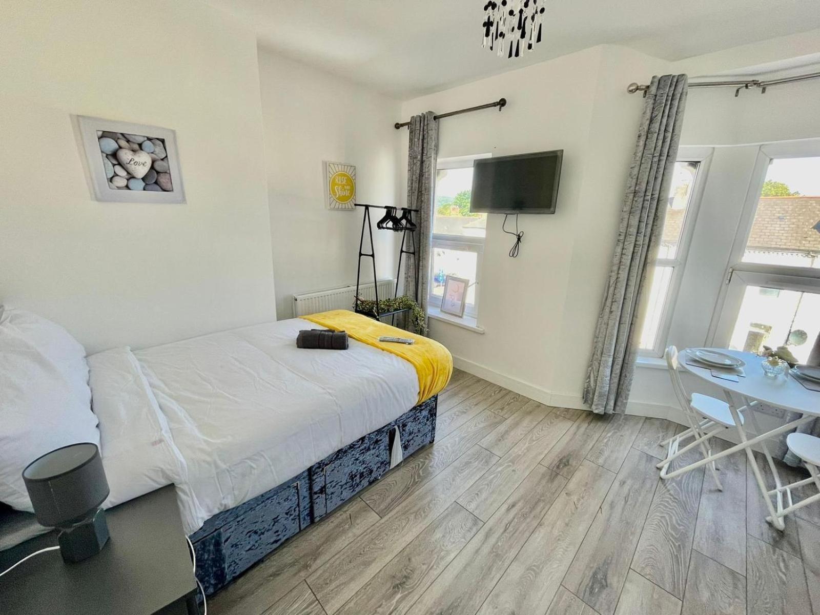 Cheerful 1 Bed Apartment Cardiff City Centre - Penarth Rd Quarto foto