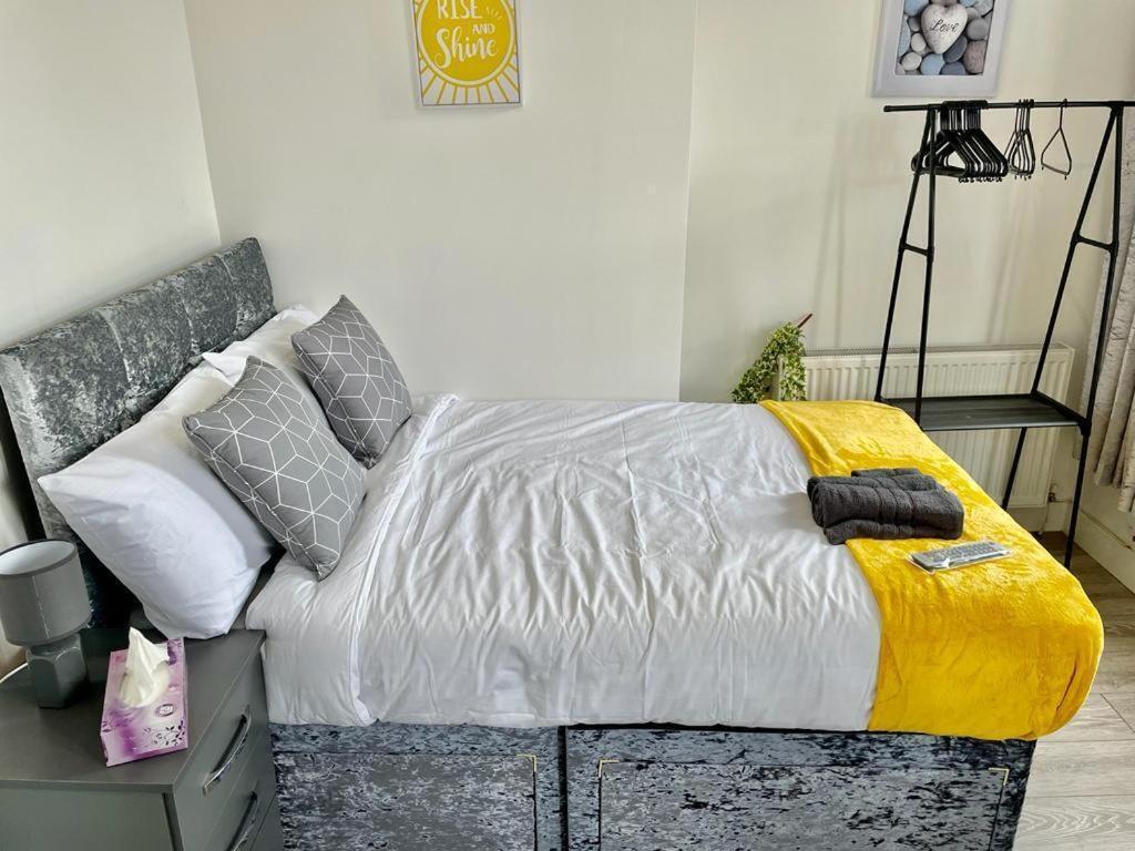 Cheerful 1 Bed Apartment Cardiff City Centre - Penarth Rd Quarto foto